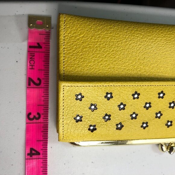VINTAGE 60's  Kiss Lock Yellow Leather Wallet - Picture 6 of 6